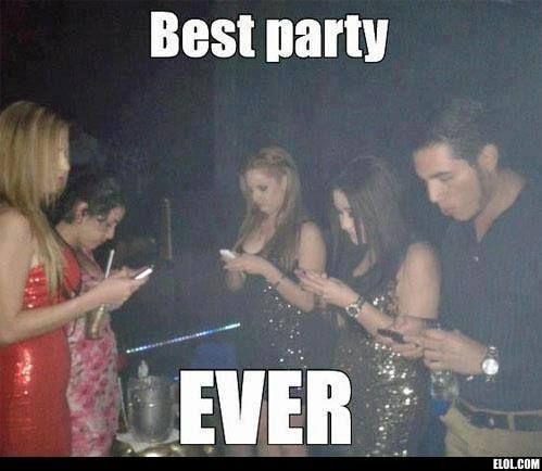 soiree telephone accro.jpg