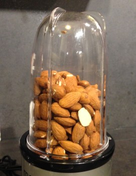 chocolat vegan amandes.JPG